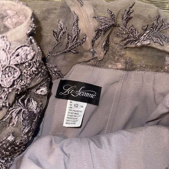 La Femme 29235 Floral Embroidery Chiffon Column Gown SZ 12 Dark Mauve. $460. 13 - Picture 7 of 10